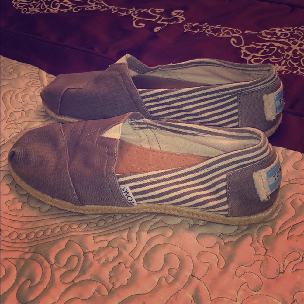 TOMS Espadrilles